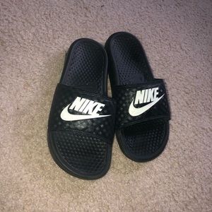 Nike slides
